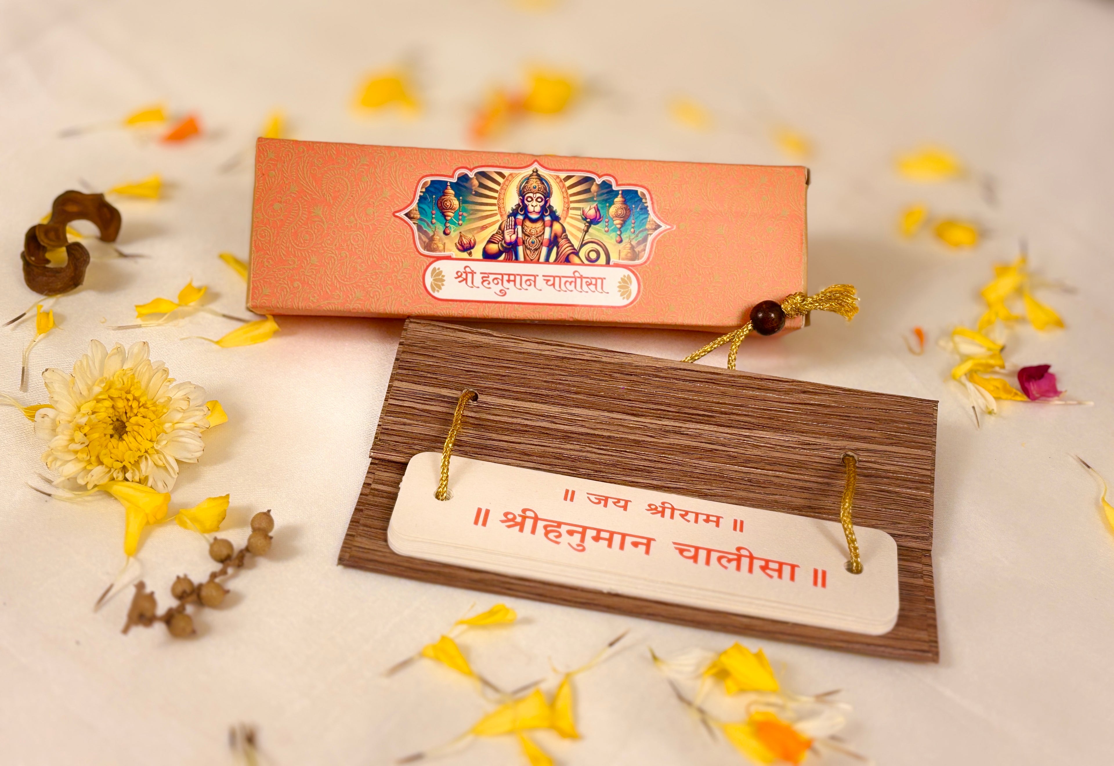 DIVINE GLOW Nazar Battu & Shri Hanuman Chalisa Combo | A Shield of Faith and Protection for You & Your Loved Ones | Hanuman Ji's Divine Grace for Home, Family & New Beginnings